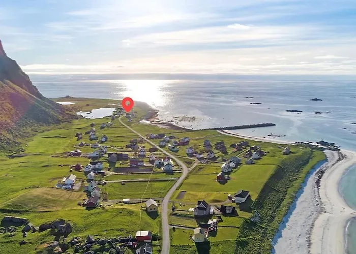 House By The Ocean With Midnight Sun View